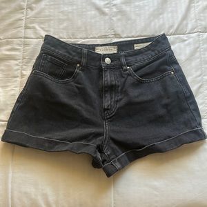 Size 25 pacsun mom shorts